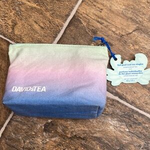 David’s tea rainbow small purse NWOT